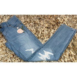 New York & Co SOHO Boyfriend Floral Embroidered Jeans Distressed Size 0